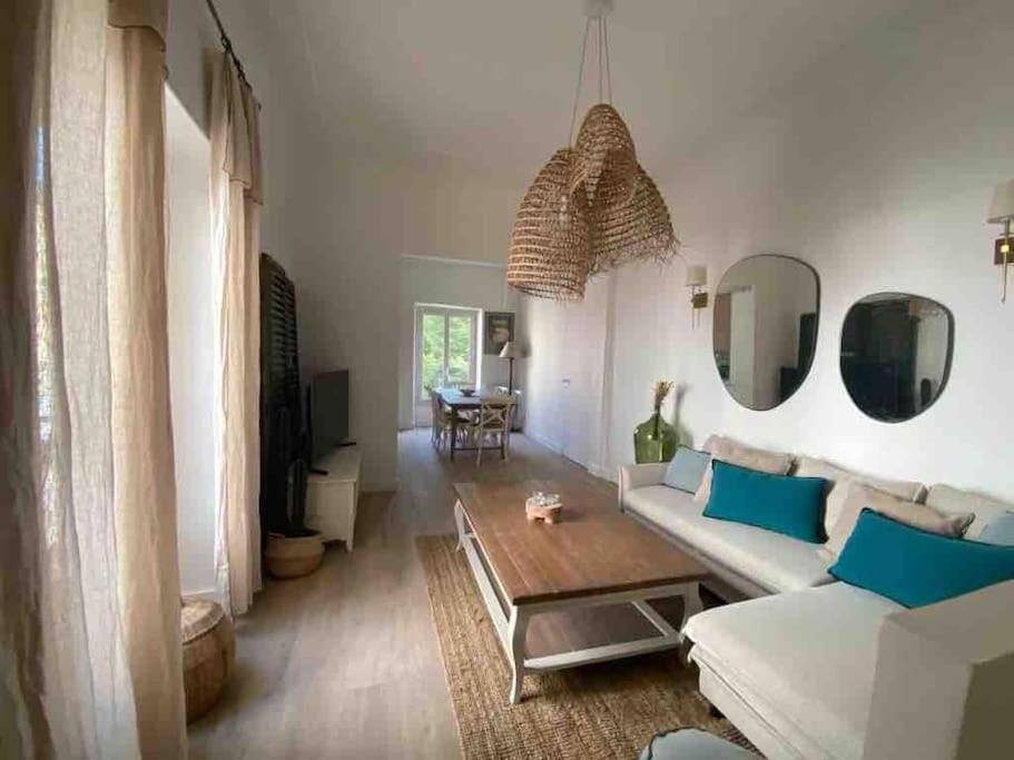 Design Flat On The Old Port-marseille * Marseilles