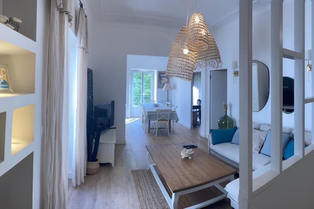 Design Flat On The Old Port-marseille * Marseilles